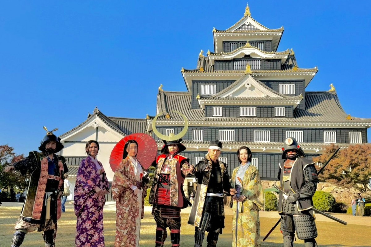 岡山の露出 岡山観光はやっぱり定番の岡山城から！珍しい天守内のカフェも紹介｜おか旅 | 岡山観光WEB【公式】- 岡山県の観光・旅行情報ならココ！