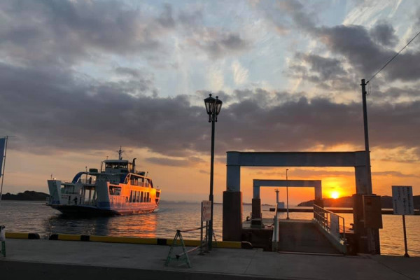 牛窓フェリー乗り場の夕景