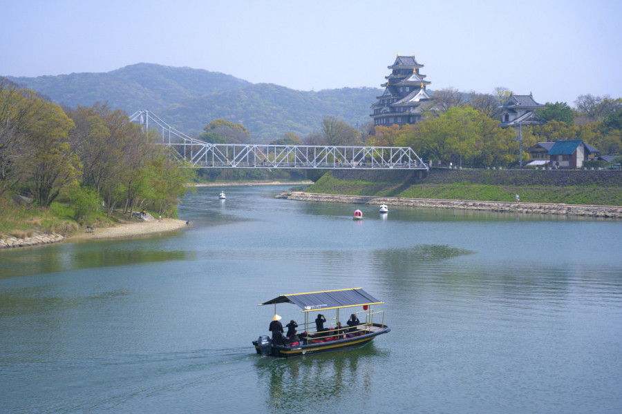 おかやま旭川遊覧クルーズ　烏城水遊舟