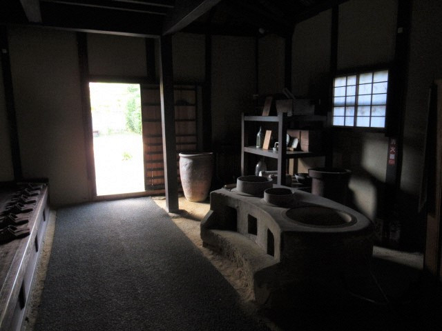 土間