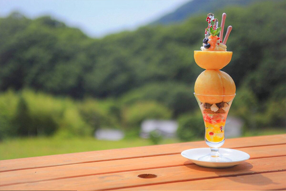 桃パフェ