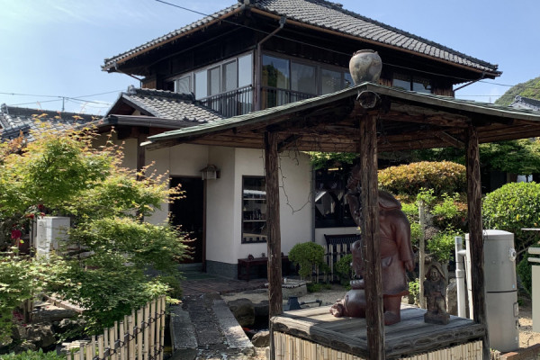 店の入口