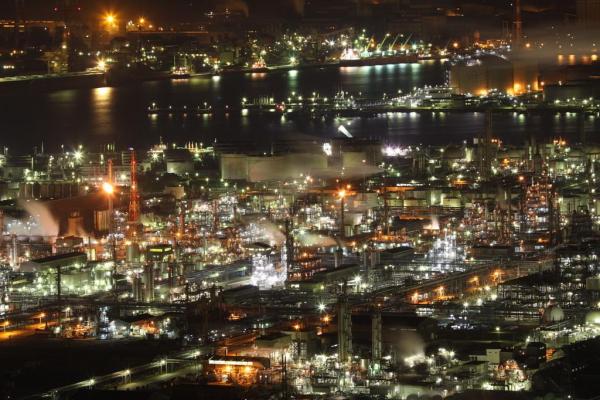 水島工業地帯（水島コンビナート）の夜景