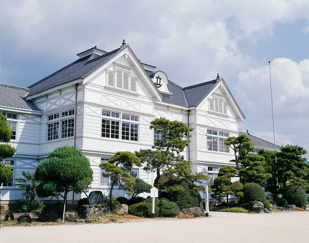 旧遷喬尋常小学校