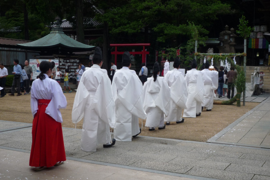 水無月大祓式わくぐり祭