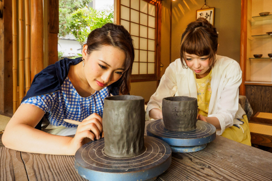 備前焼の里で陶芸体験とまち歩き。日本刀の聖地で匠の技にふれる1日コース