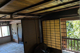 母屋二階二間と縁側