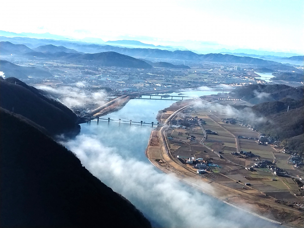 熊山登山での龍神山からの景観