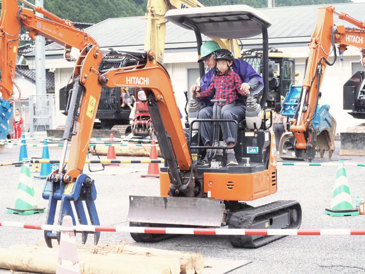 ミニグラップル乗車操縦体験