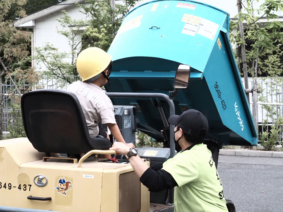 ミニクローラー乗車操縦体験