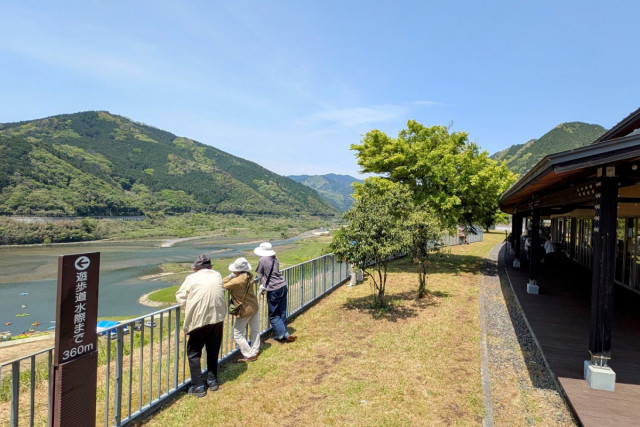 奥津湖総合案内所「みずの郷奥津湖」ビジターセンター