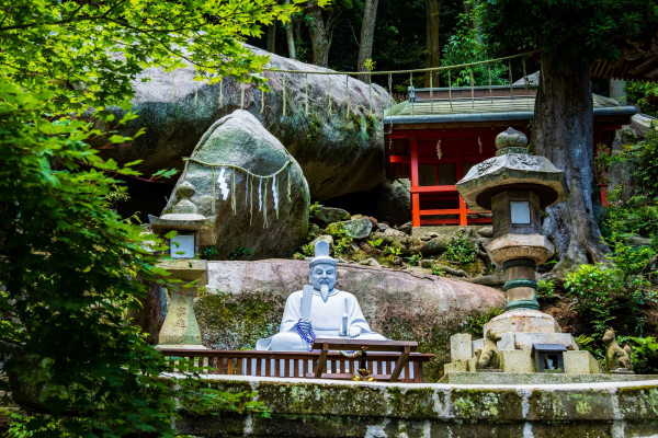 天満宮：菅原道真公（合格石段）