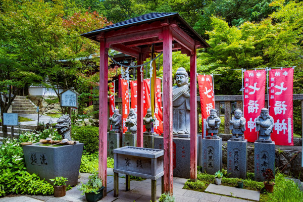 商売繁盛（銭洗い弁財天）