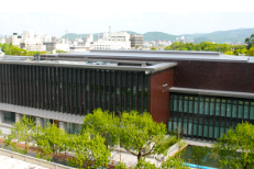 岡山県立図書館