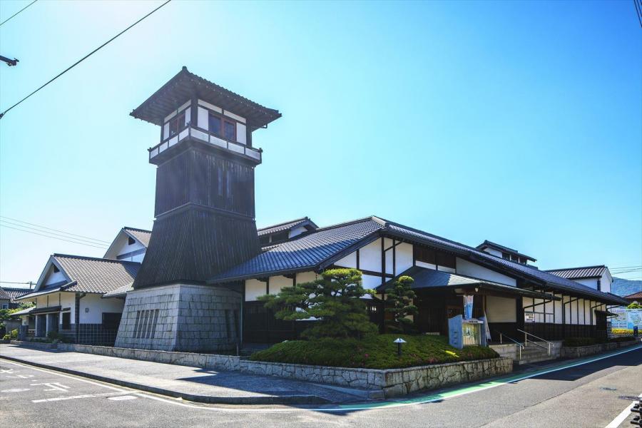 やかげ郷土美術館
