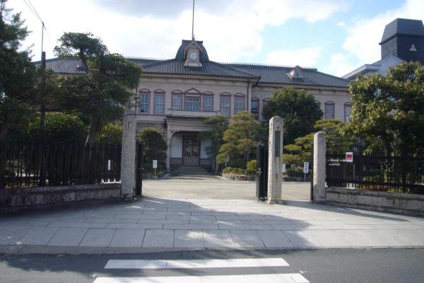 旧津山高等学校校舎