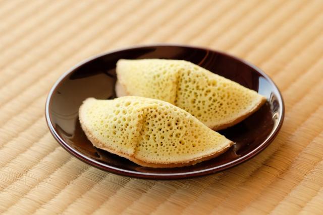 倉敷銘菓「むらすゞめ」の手焼き体験