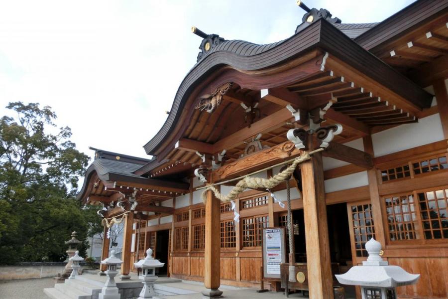 鶴崎神社