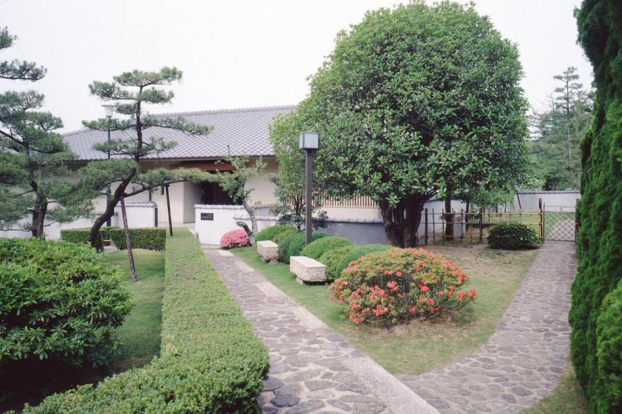 FAN美術館（藤原啓記念館）