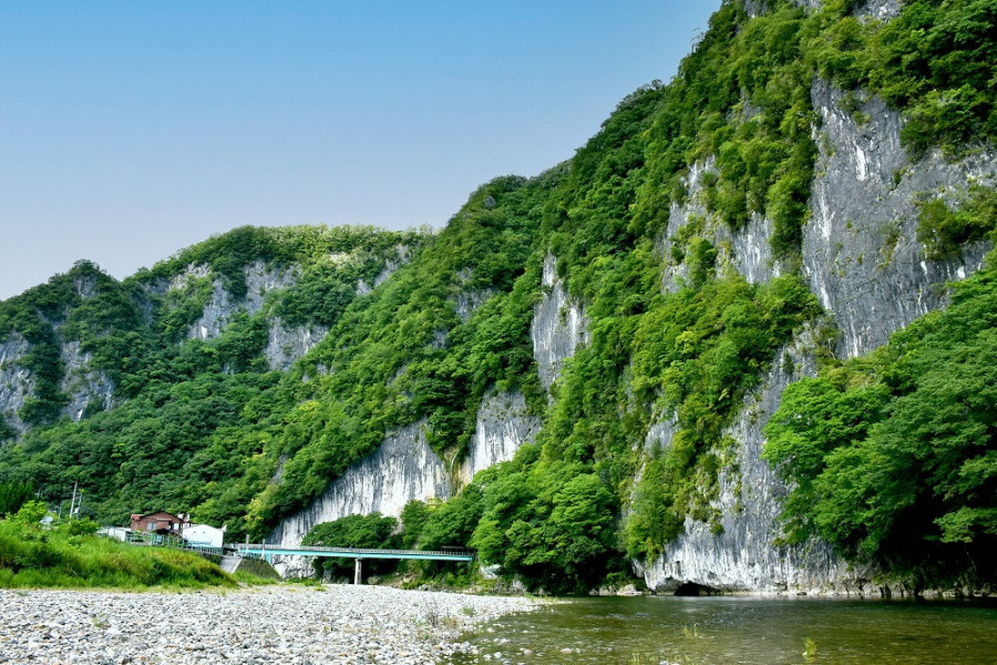 井倉峡