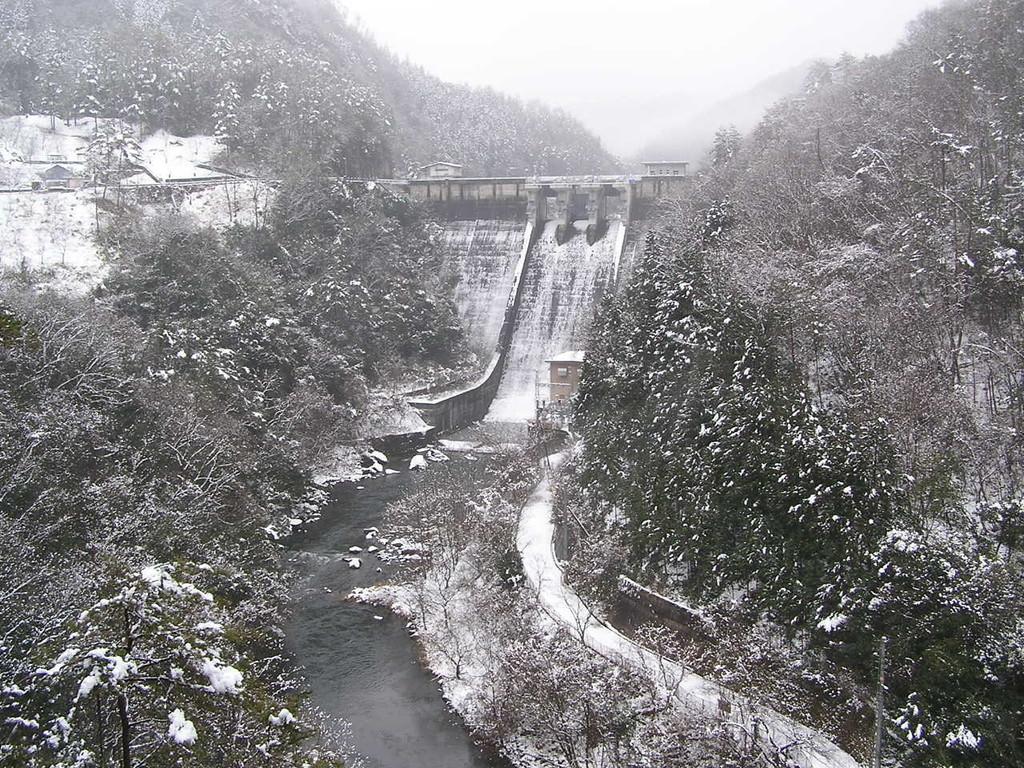 小阪部川ダム　冬