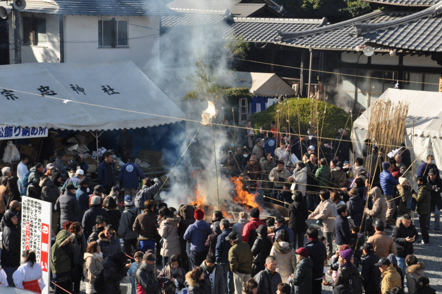 宗忠神社　どんど祭