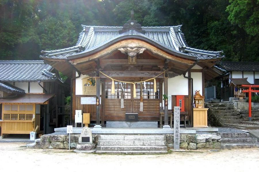 石上布都魂神社