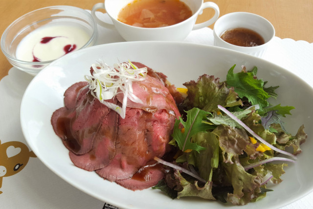 ひるぜんジャージーランド（昼食）（12:00着／13:00発）