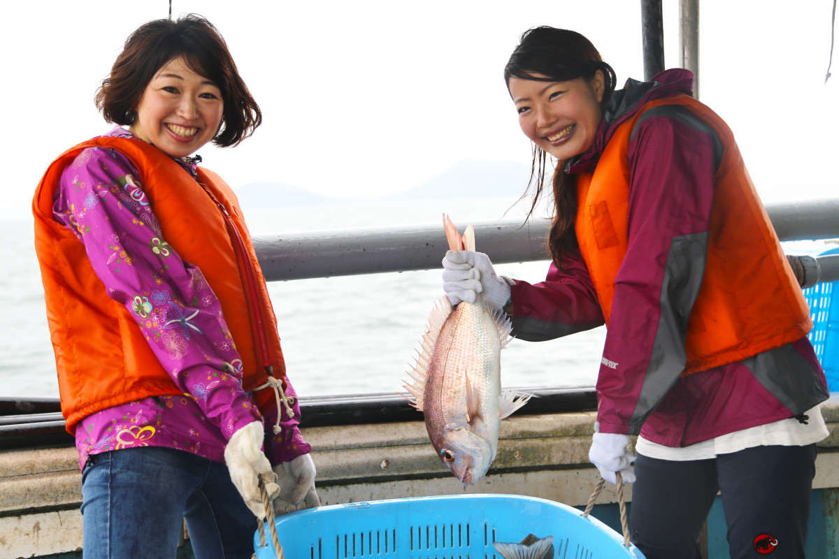 本物の漁師と一緒に鯛を獲る！迫力満点の 瀬戸内伝統漁法「ごち網漁」体験