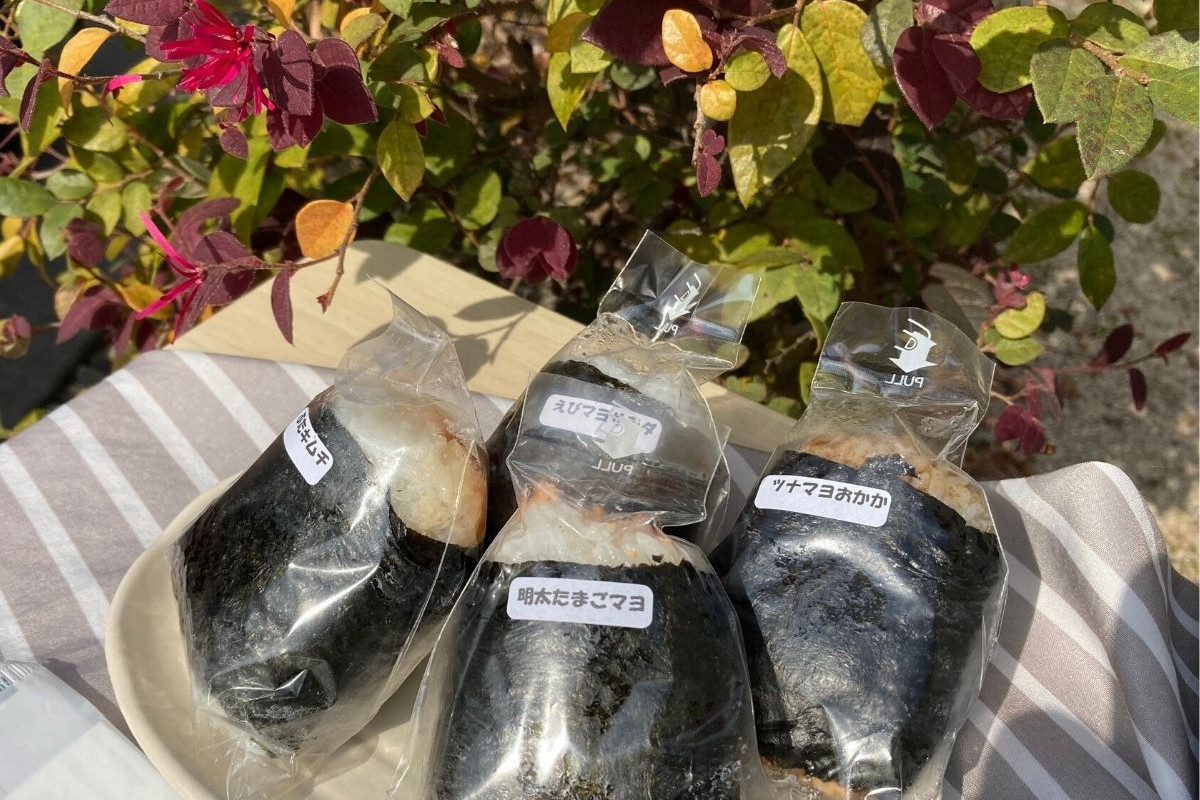 紅葉狩りのお供に持っていきたい！倉敷で買えるおにぎり専門店4選