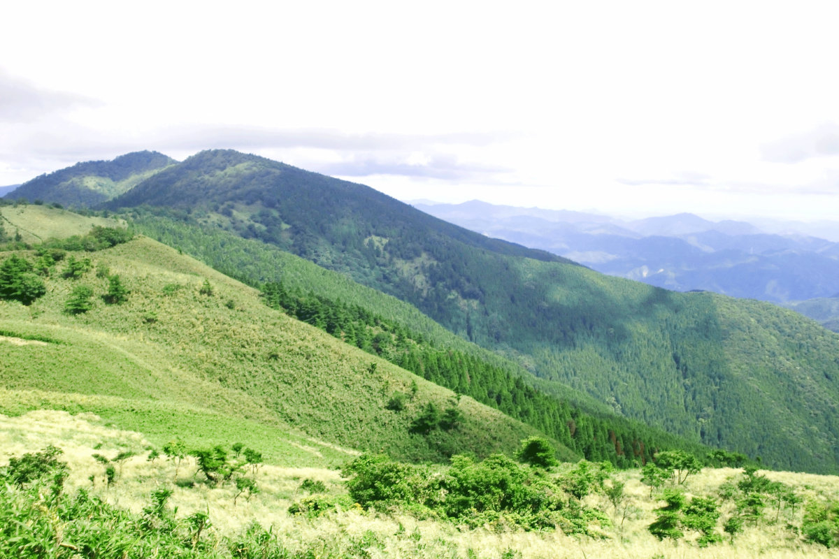 県下最高峰がある「美作アルプス」も人気！ 岡山県北縦走トレッキング