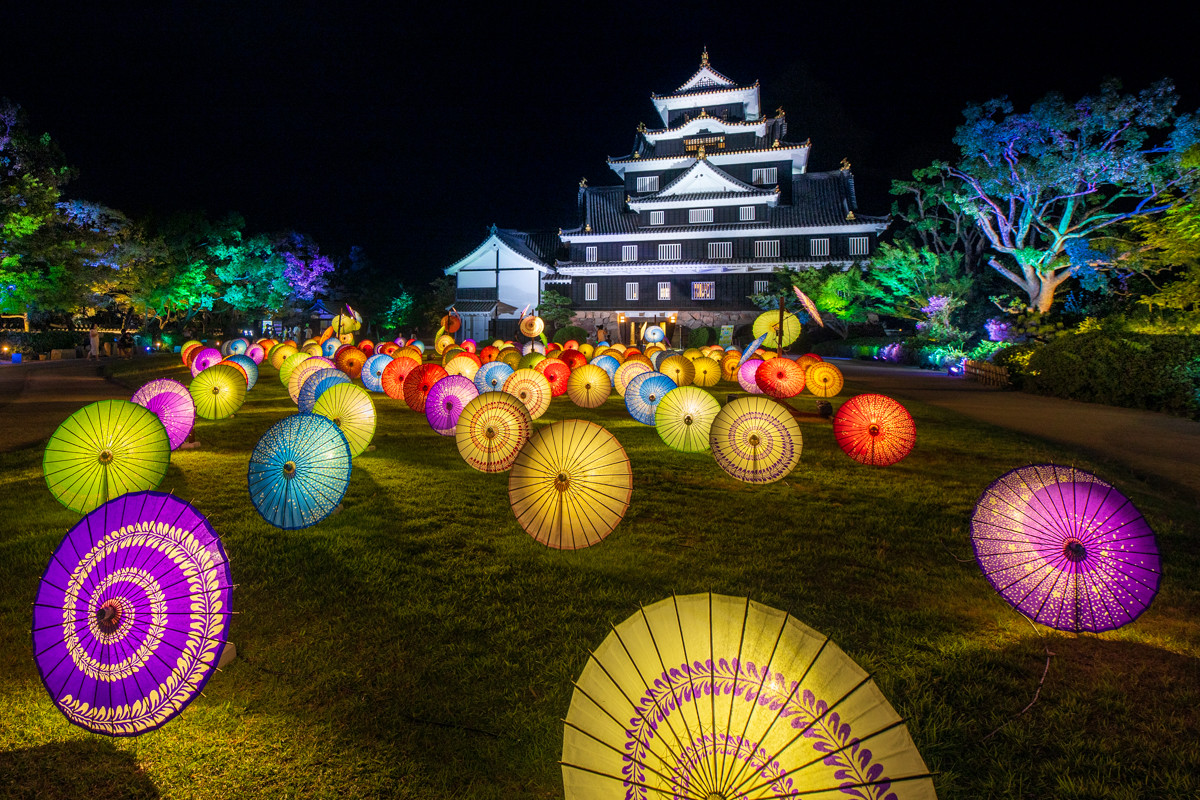 観光名所のイベント！2023年の岡山城「夏の烏城灯源郷」と岡山後楽園「夏の幻想庭園」