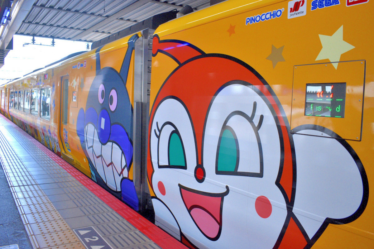 子どものテンション急上昇！JR岡山駅で見られる色んな列車9選
