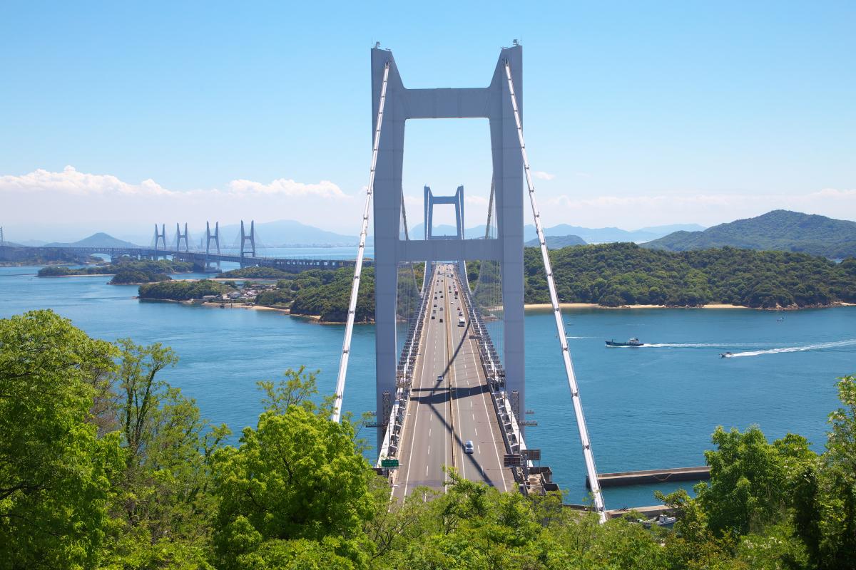 あずまやからの瀬戸大橋
