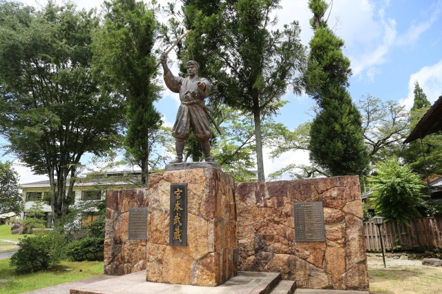 宮本武蔵象