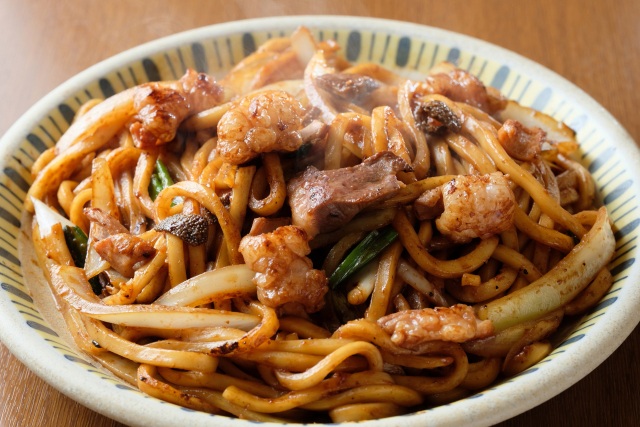 津山ホルモンうどん