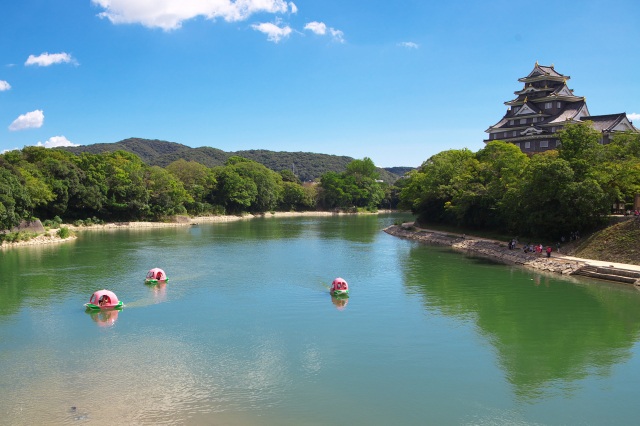 桃ボート（岡山城・岡山後楽園・旭川）