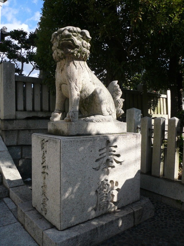 岡山神社（縦）