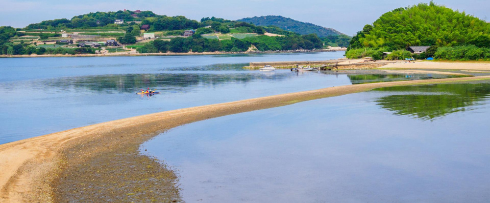 日本のエーゲ海・牛窓からフェリーで5分！前島&黒島ヴィーナスロード