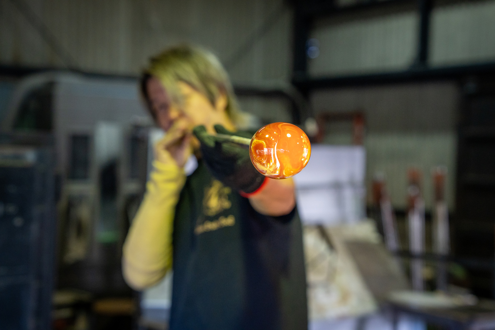 Glass Studio TooS／岡本常秀さん