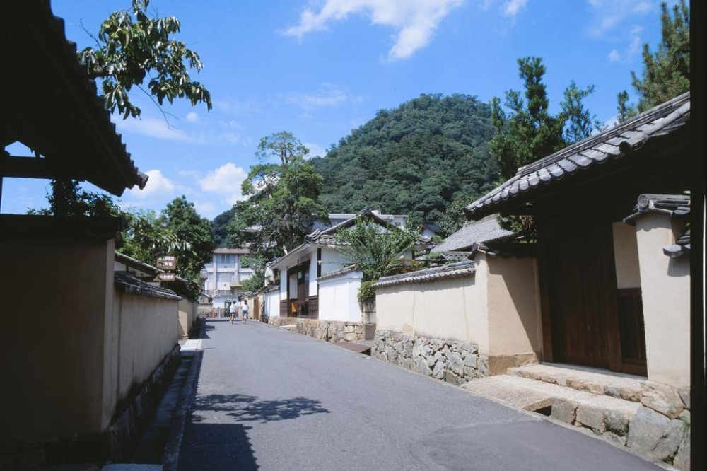 【おすすめの立ち寄りスポット】城下町の風情が味わえる石火矢町ふるさと村