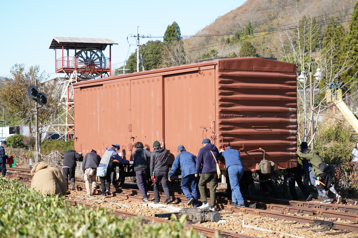 柵原ふれあい鉱山公園（大人２０人程で手押しで移動させました）