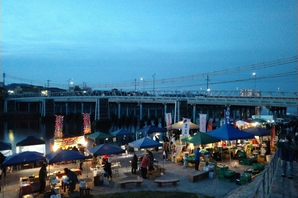 京橋朝市