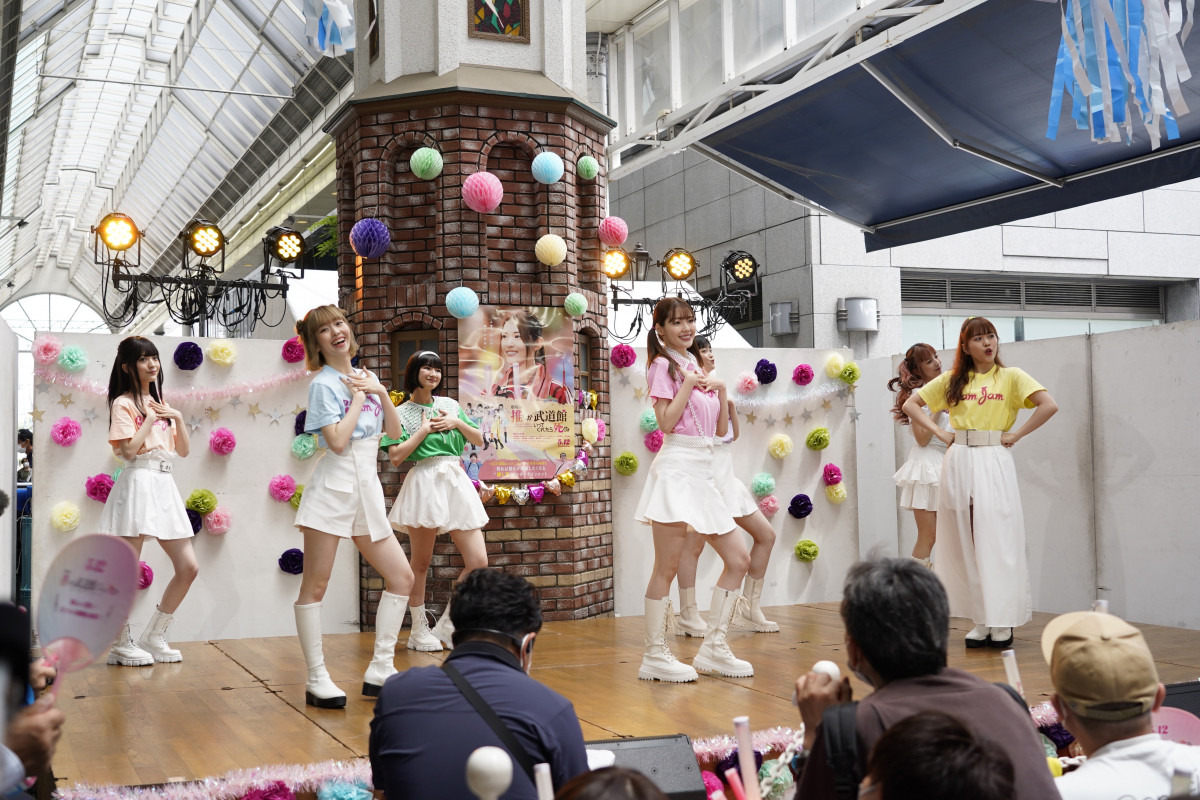 「ずっと ChamJam」「Fall in Love」の2曲を披露していただきました♪