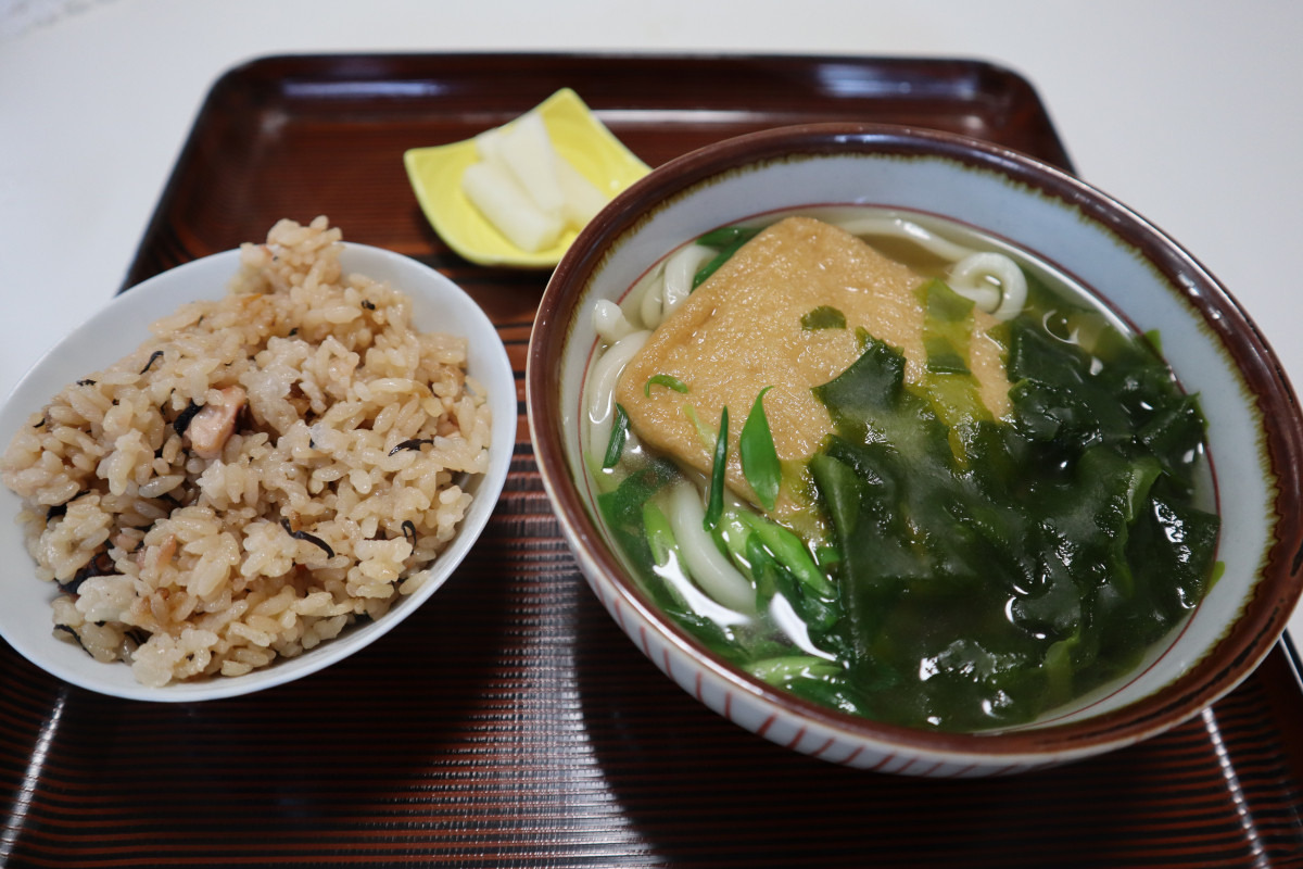 ゲストハウス島小屋