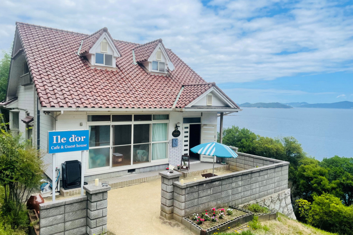 Ile d’or Cafe & Guest house