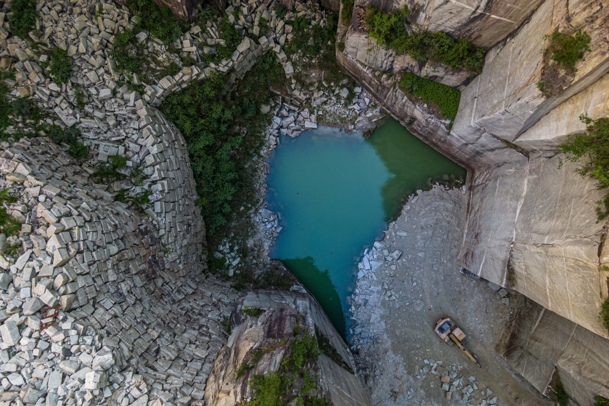 石切りの渓谷展望台