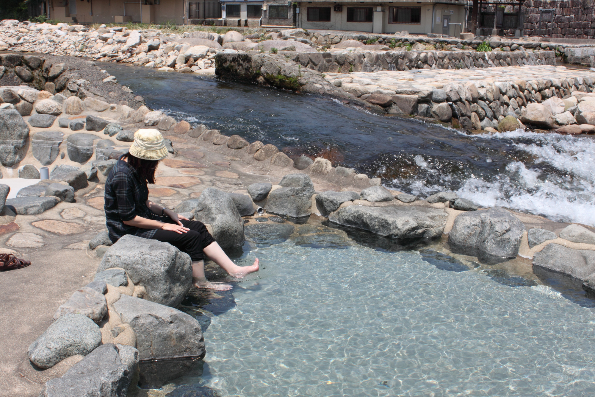 奥津温泉の足湯（鏡野町）