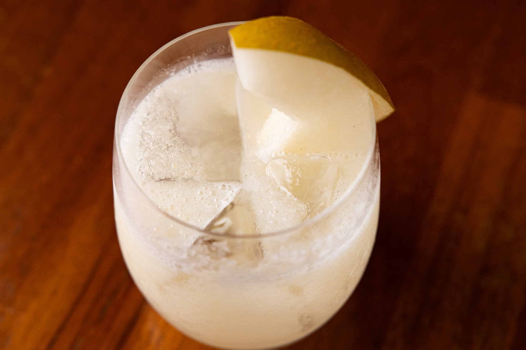 BAR LYTTON N/梨カクテル