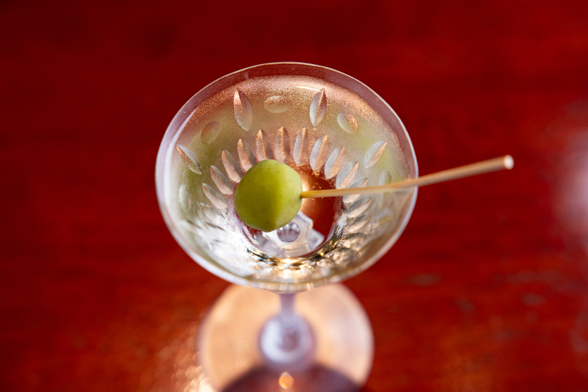 スタンダードな一杯「ドライマティーニ」1,500円